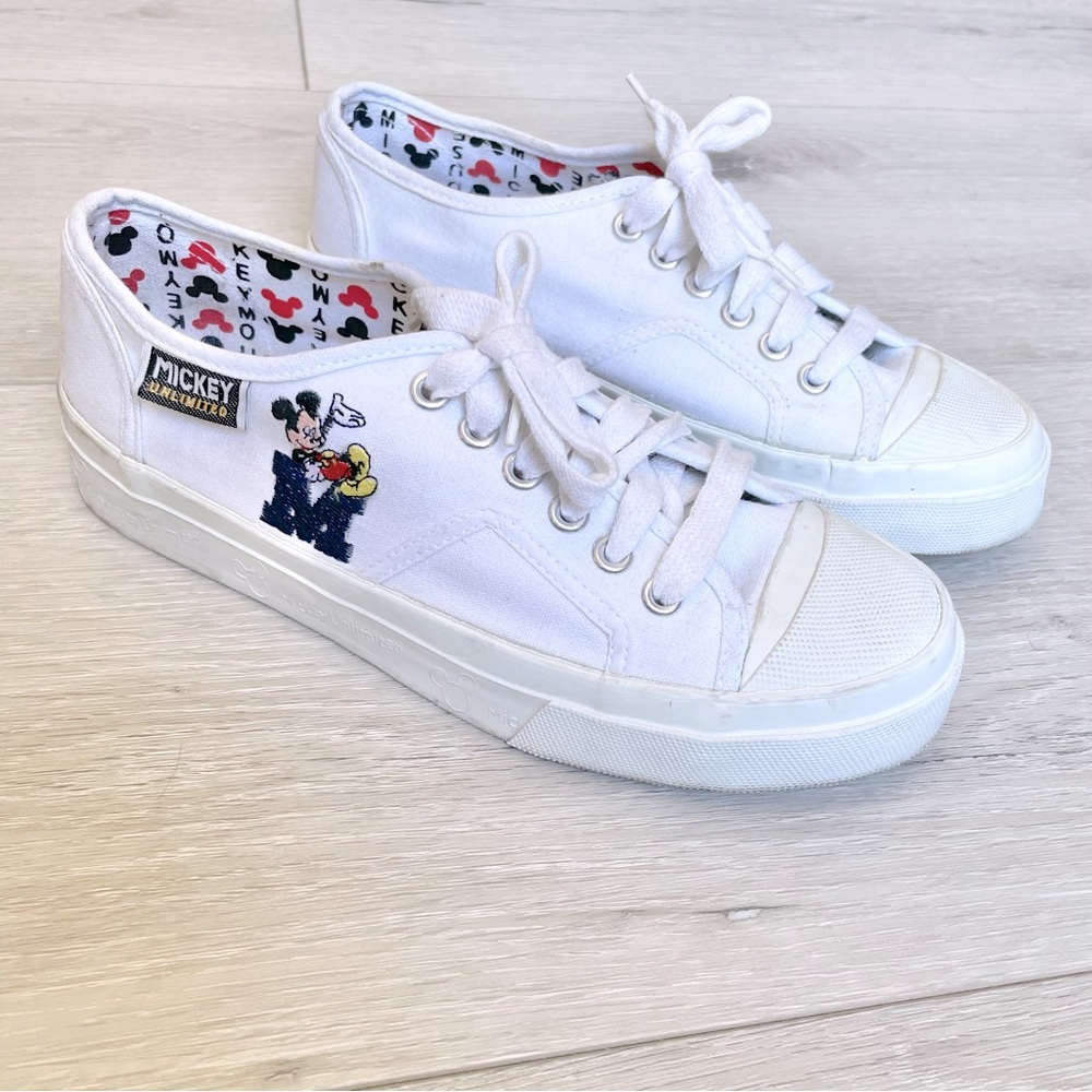 Mickey Unlimited Vintage White Low Top Canvas Shoe